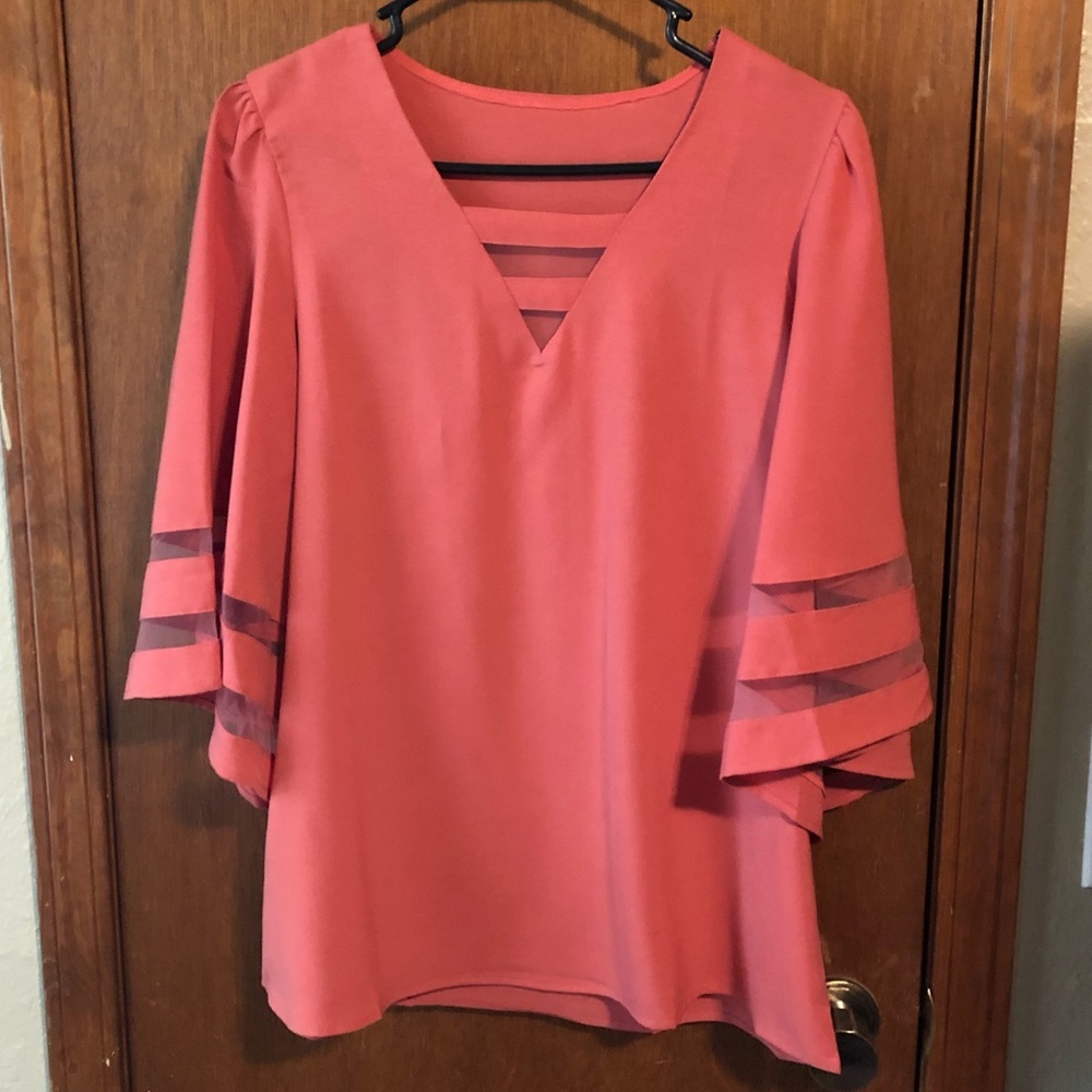 Peach 🍑 color blouse! Medium. Wore maybe twice.